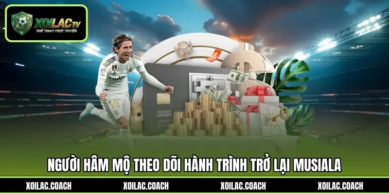Người hâm mộ theo dõi hành trình trở lại Musiala Người hâm mộ theo dõi hành trình trở lại Musiala